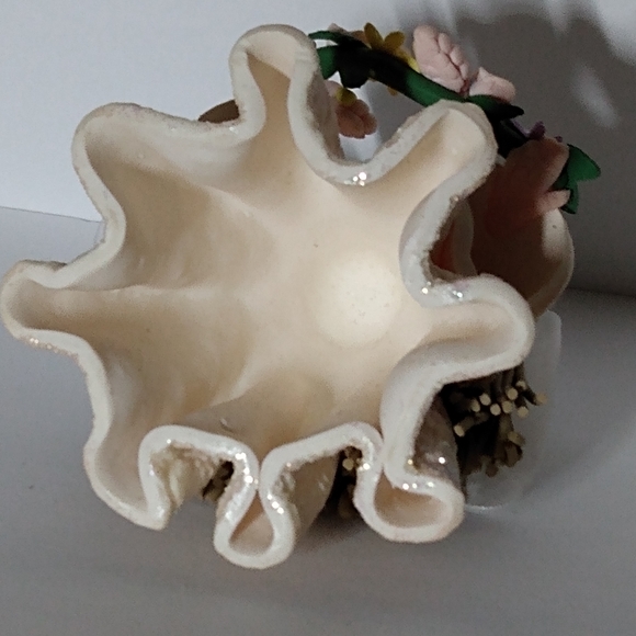 Small Kneeded Friendship Angel Figurine - Picture 6 of 6